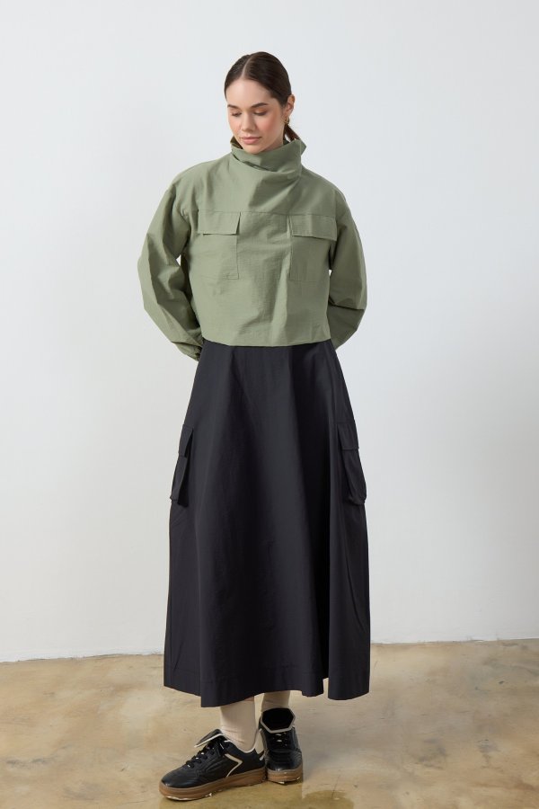 Yeşil Yaka Detaylı Paraşüt Sweat - Görsel 3