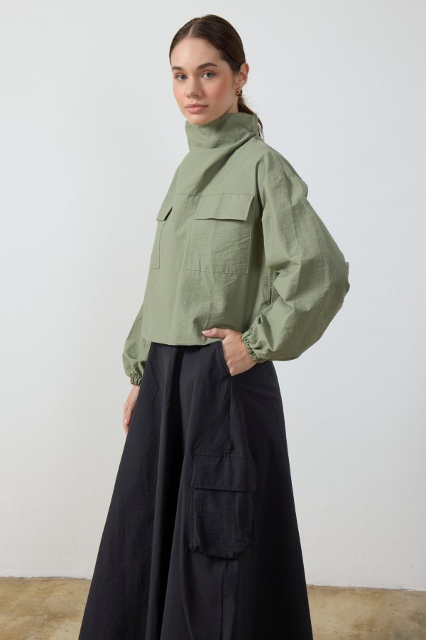 Yeşil Yaka Detaylı Paraşüt Sweat - Görsel 4