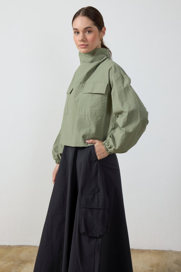 Yeşil Yaka Detaylı Paraşüt Sweat - Görsel 4
