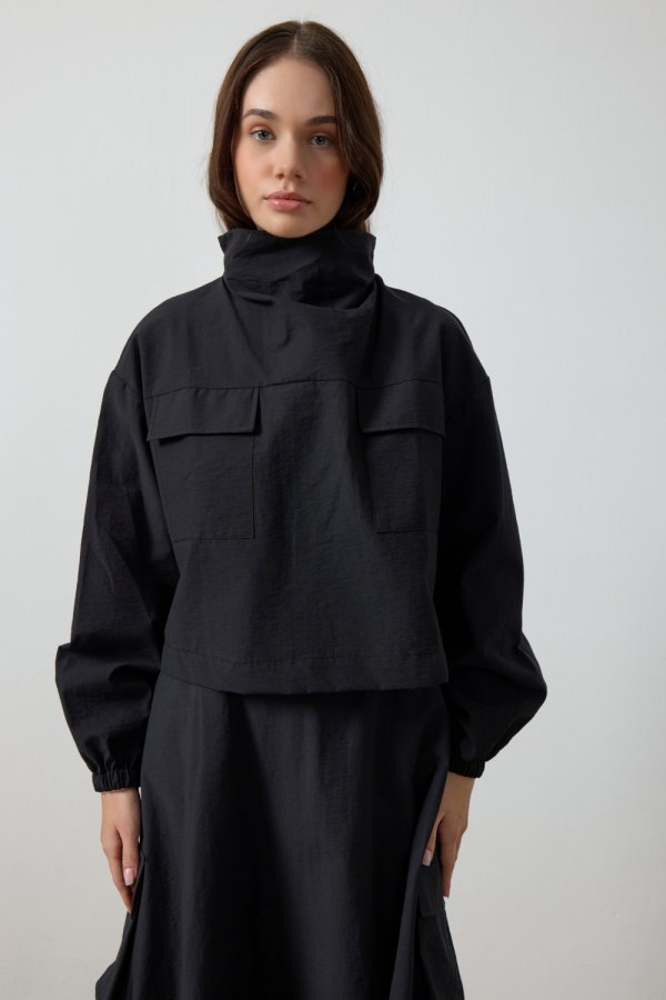 Siyah Yaka Detaylı Paraşüt Sweat - Görsel 6