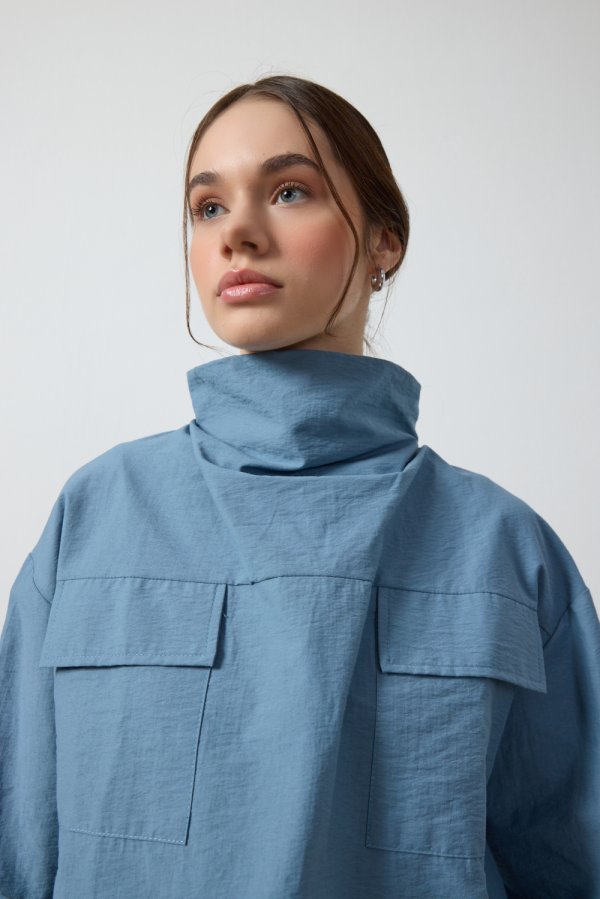 Mavi Yaka Detaylı Paraşüt Sweat - Görsel 8