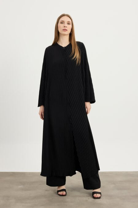 Siyah Pilise Detaylı Abaya